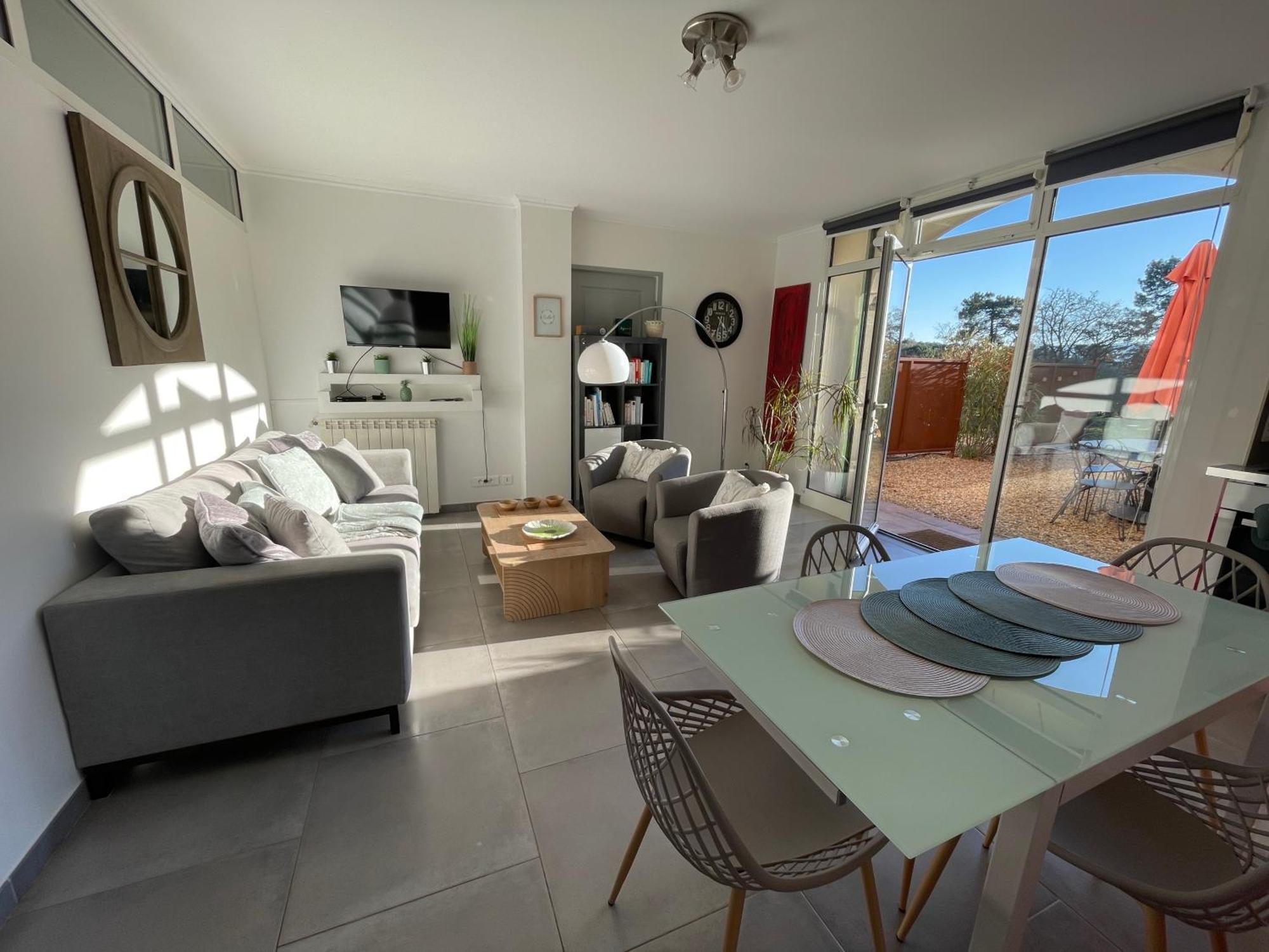 O Coeur Des Ocres Apartment Roussillon  Bagian luar foto
