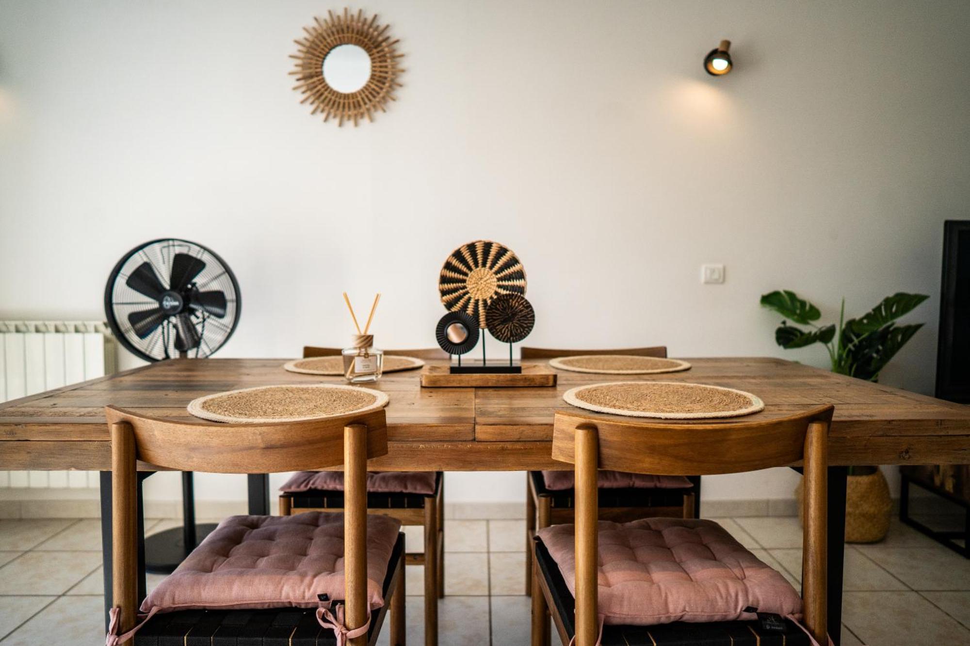 O Coeur Des Ocres Apartment Roussillon  Bagian luar foto